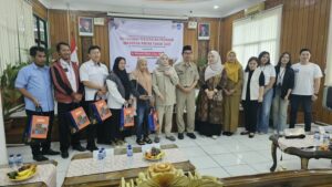 BRI Branch Office Kramat Region 6/Jakarta 1 Serahkan Bantuan 1 Unit Mobil Ambulans Kepada Gereja HKBP Letjend Suprapto